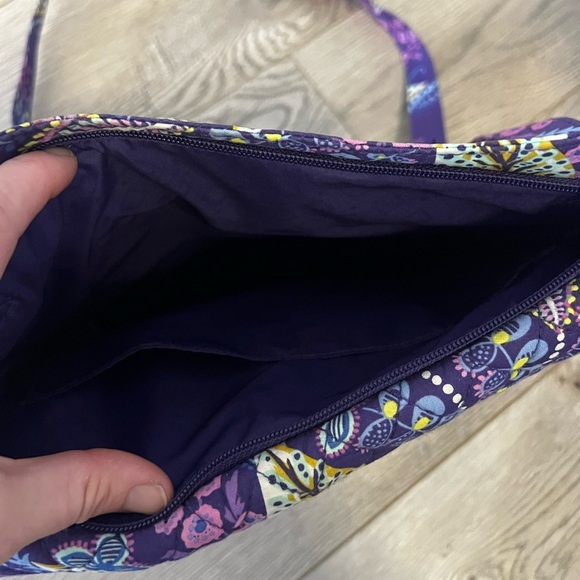 NWOT Vera Bradley Vibrant Purple Patterned Women's Crossbody purse - Picture 6 of 9